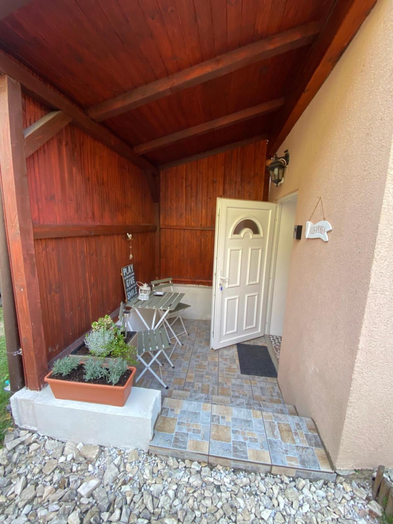 Charming Apartament Сибиу Экстерьер фото